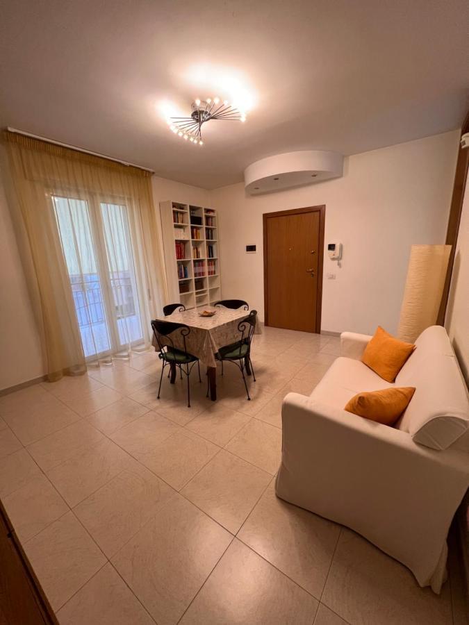 Appartamento Modugno Centro מראה חיצוני תמונה